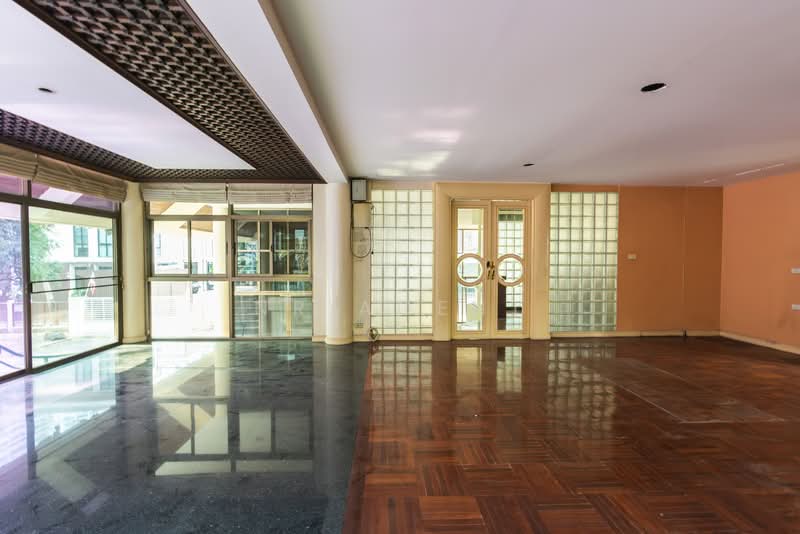 2 detached house Soi Methi Niwet Sukhumvit 24, Bangkok, Khong Tan, Khlong Toei, Bangkok, Studio, 717 sqm, Single Detached House For Rent, by NR AGENT, 500197036 - DDproperty.com