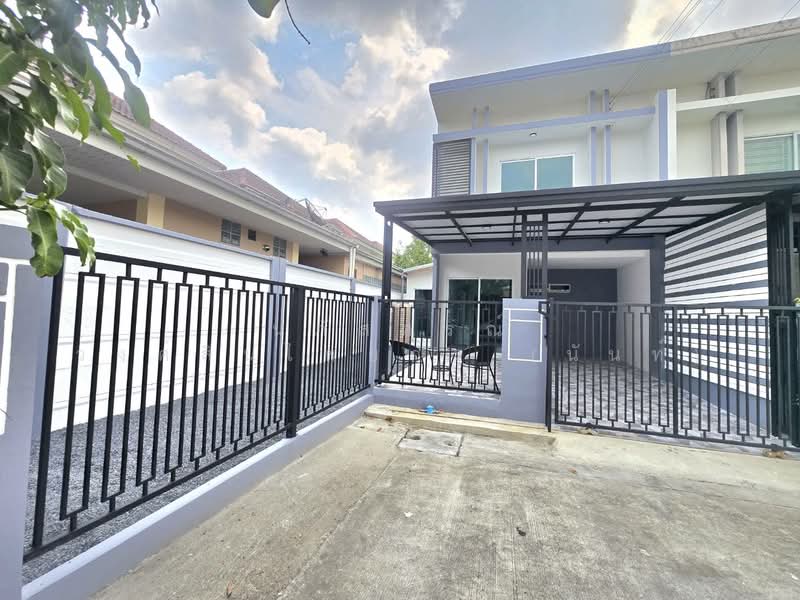 Pruksa Town Nexts Ramindra-Wongwaen : พฤกษาทาวน์ เน็กซ์ รามอินทรา-วงแหวนฯ, กรุงเทพ, ถนนพระยาสุเรนทร์, บางชัน, คลองสามวา, กรุงเทพ, 100 ตร.ม., ทาวน์เฮ้าส์ ขาย, โดย นภัสศรณ์ วงศ์สินไทยกร (นันท์), 500197069 - DDproperty.com