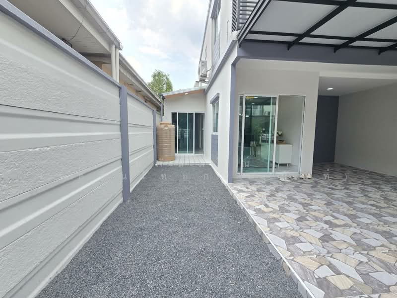 Pruksa Town Nexts Ramindra-Wongwaen : พฤกษาทาวน์ เน็กซ์ รามอินทรา-วงแหวนฯ, กรุงเทพ, ถนนพระยาสุเรนทร์, บางชัน, คลองสามวา, กรุงเทพ, 100 ตร.ม., ทาวน์เฮ้าส์ ขาย, โดย นภัสศรณ์ วงศ์สินไทยกร (นันท์), 500197069 - DDproperty.com