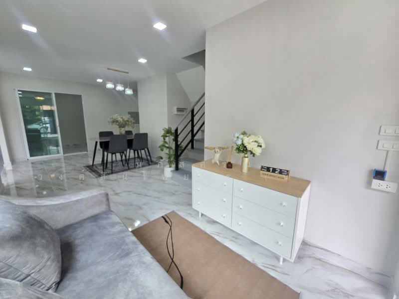 Pruksa Town Nexts Ramindra-Wongwaen : พฤกษาทาวน์ เน็กซ์ รามอินทรา-วงแหวนฯ, กรุงเทพ, ถนนพระยาสุเรนทร์, บางชัน, คลองสามวา, กรุงเทพ, 100 ตร.ม., ทาวน์เฮ้าส์ ขาย, โดย นภัสศรณ์ วงศ์สินไทยกร (นันท์), 500197069 - DDproperty.com