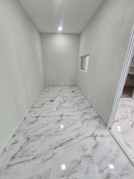 Pruksa Town Nexts Ramindra-Wongwaen, Bangkok, Phraya Suren Road, Bang Chun, Khlong Sam Wa, Bangkok, 4 Bedrooms, 100 sqm, Townhouse For Sale, by นภัสศรณ์ วงศ์สินไทยกร (นันท์), 500197069 - DDproperty.com