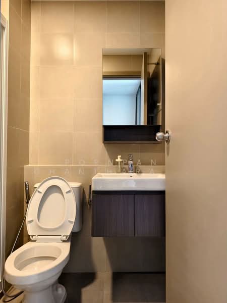 Aspire Sukhumvit-Rama 4, Bangkok, 4404 Rama 4 Road, Phra Kanong, Khlong Toei, Bangkok, 1 Bedroom, 31 sqm, Condo For Rent, by Pornpan Chantharakasemchai, 500197159 - DDproperty.com