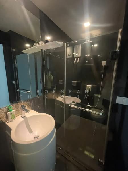 Rhythm Sukhumvit 36-38, Bangkok, 55 Soi Sukhumvit 36, Sukhumvit Road, Phra Kanong, Khlong Toei, Bangkok, Studio, 25 sqm, Condo For Rent, by Pornpan Chantharakasemchai, 500197160 - DDproperty.com