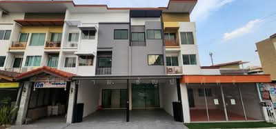 ขาย - บ้านปริญ รามอินทรา-วัชรพล, กรุงเทพ