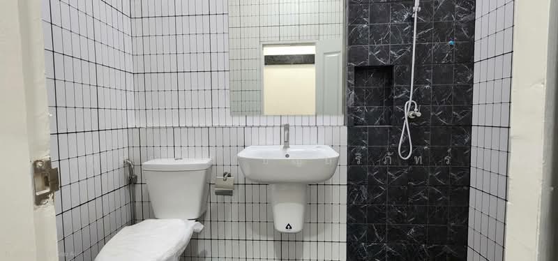 ขาย - บ้านปริญ รามอินทรา-วัชรพล, กรุงเทพ