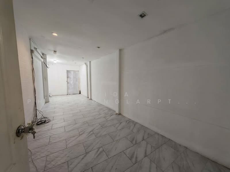 Office for Rent, Ladprao 87, 400 sq.m., 101 sq.wa., Bangkok, Khlong Chaokhun Sing, Wang Thonglang, Bangkok, , 400 sqm, Office Space For Rent, by Tida phanthonglarptawee, 500197190 - DDproperty.com