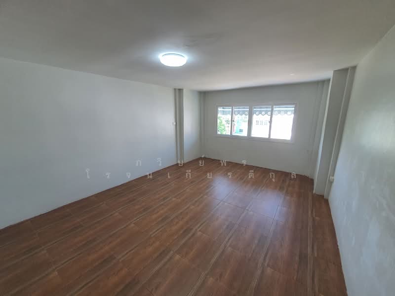 ทาวน์โฮม 3 ชั้น รีโนเวทใหม่ทั้งหลัง บรมราชชนนี 119 | 4 ห้องนอน 3 ห้องน้ำ เพดานสูง บ้านไม่ร้อน โครงสร, กรุงเทพ, บรมราชชนนี, ศาลาธรรมสพน์, ทวีวัฒนา, กรุงเทพ, 150 ตร.ม., ทาวน์เฮ้าส์ ขาย, โดย ภวิษย์พร โรจนเกียรติกุล, 500197217 - DDproperty.com