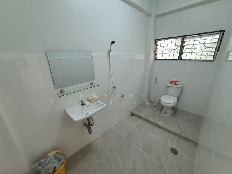 ทาวน์โฮม 3 ชั้น รีโนเวทใหม่ทั้งหลัง บรมราชชนนี 119 | 4 ห้องนอน 3 ห้องน้ำ เพดานสูง บ้านไม่ร้อน โครงสร, กรุงเทพ, บรมราชชนนี, ศาลาธรรมสพน์, ทวีวัฒนา, กรุงเทพ, 150 ตร.ม., ทาวน์เฮ้าส์ ขาย, โดย ภวิษย์พร โรจนเกียรติกุล, 500197217 - DDproperty.com