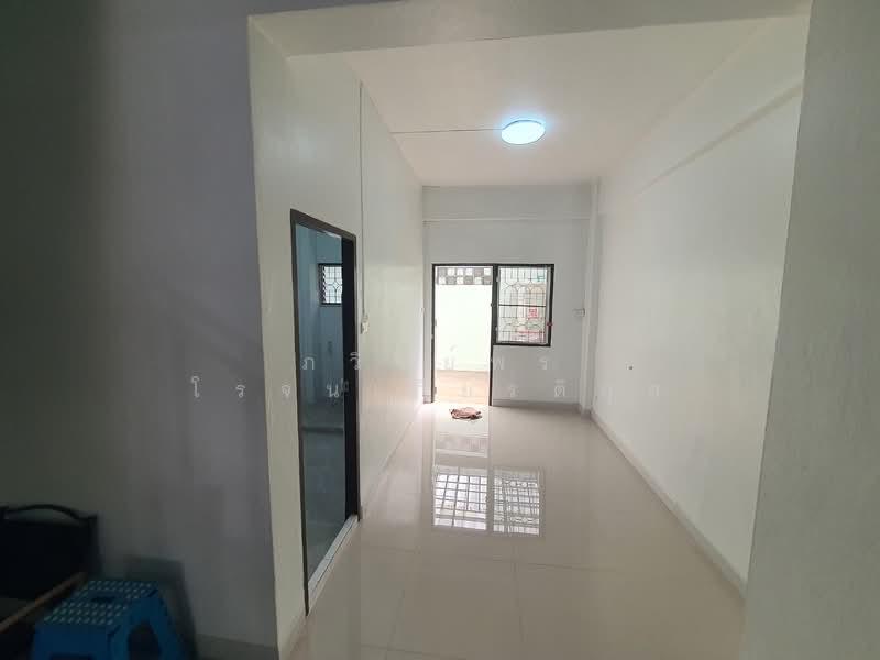 ทาวน์โฮม 3 ชั้น รีโนเวทใหม่ทั้งหลัง บรมราชชนนี 119 | 4 ห้องนอน 3 ห้องน้ำ เพดานสูง บ้านไม่ร้อน โครงสร, กรุงเทพ, บรมราชชนนี, ศาลาธรรมสพน์, ทวีวัฒนา, กรุงเทพ, 150 ตร.ม., ทาวน์เฮ้าส์ ขาย, โดย ภวิษย์พร โรจนเกียรติกุล, 500197217 - DDproperty.com