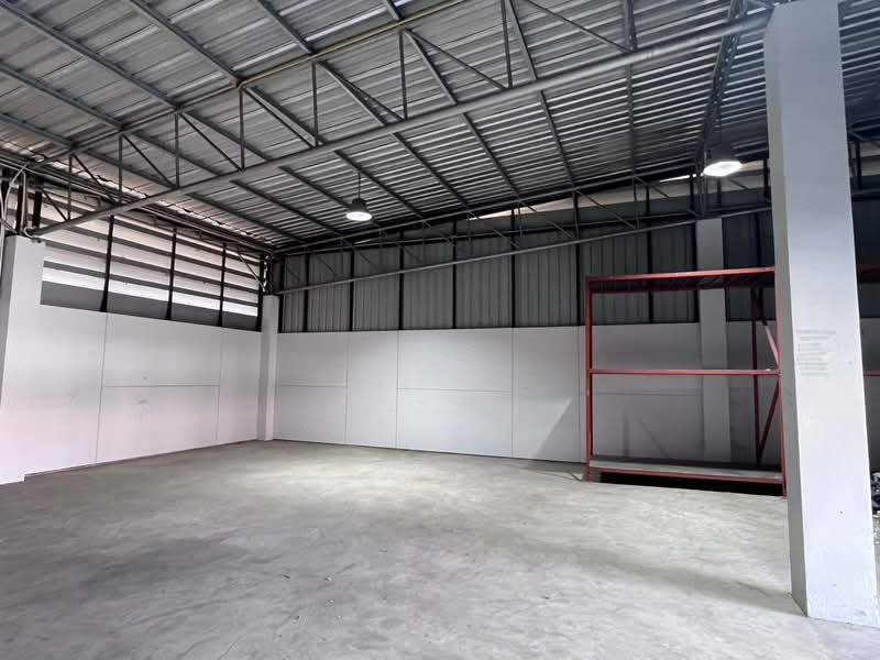 Rent a warehouse for selling products, Nakhon Ratchasima, Pak Chong, Pak Chong, Nakhon Ratchasima, , 1,100 sqm, Warehouse/Factory For Rent, by วิรณี, 500197230 - DDproperty.com