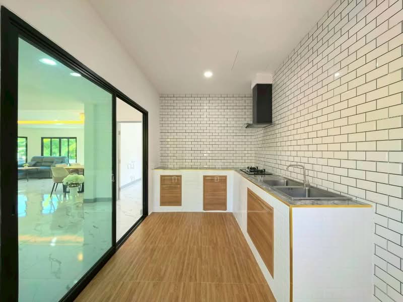 หมู่บ้านชัยพฤกษ์1 ถ.คุ้มเกล้า12, Bangkok, คุ้มเกล้า, Lam Pla Tiew, Lat Krabang, Bangkok, 4 Bedrooms, 200 sqm, Single Detached House For Sale, by ณัฐฌาพัชร์ ณิชากรอัมพร, 500197294 - DDproperty.com