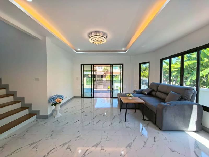 หมู่บ้านชัยพฤกษ์1 ถ.คุ้มเกล้า12, กรุงเทพ, คุ้มเกล้า, ลำปลาทิว, ลาดกระบัง, กรุงเทพ, 200 ตร.ม., บ้านเดี่ยว ขาย, โดย ณัฐฌาพัชร์ ณิชากรอัมพร, 500197294 - DDproperty.com