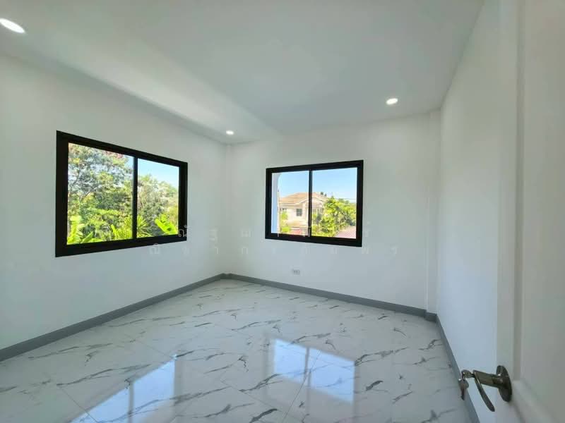 หมู่บ้านชัยพฤกษ์1 ถ.คุ้มเกล้า12, Bangkok, คุ้มเกล้า, Lam Pla Tiew, Lat Krabang, Bangkok, 4 Bedrooms, 200 sqm, Single Detached House For Sale, by ณัฐฌาพัชร์ ณิชากรอัมพร, 500197294 - DDproperty.com