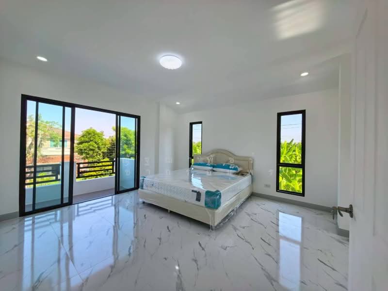 หมู่บ้านชัยพฤกษ์1 ถ.คุ้มเกล้า12, Bangkok, คุ้มเกล้า, Lam Pla Tiew, Lat Krabang, Bangkok, 4 Bedrooms, 200 sqm, Single Detached House For Sale, by ณัฐฌาพัชร์ ณิชากรอัมพร, 500197294 - DDproperty.com