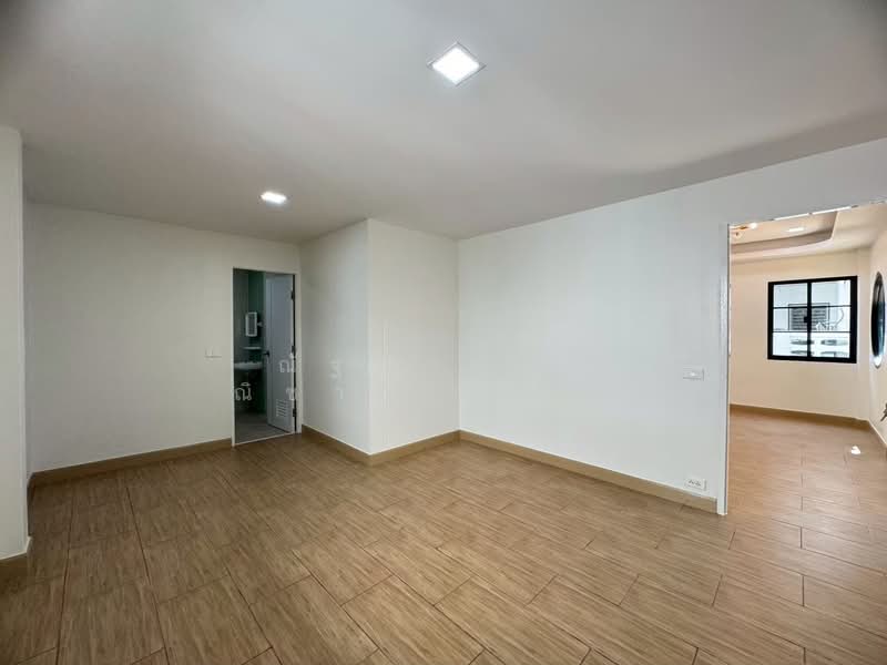 เสริมศิริ วิลเลจ ซ.รามอินทรา40 แยก8-7, Bangkok, รามอินทรา40, Nuan Chan, Bueng Kum, Bangkok, 4 Bedrooms, 180 sqm, Single Detached House For Sale, by ณัฐฌาพัชร์ ณิชากรอัมพร, 500197302 - DDproperty.com