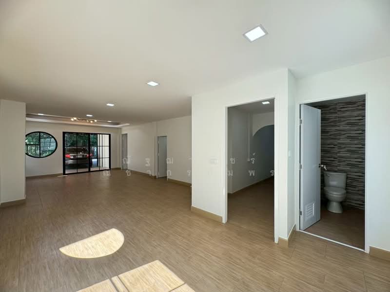 เสริมศิริ วิลเลจ ซ.รามอินทรา40 แยก8-7, Bangkok, รามอินทรา40, Nuan Chan, Bueng Kum, Bangkok, 4 Bedrooms, 180 sqm, Single Detached House For Sale, by ณัฐฌาพัชร์ ณิชากรอัมพร, 500197302 - DDproperty.com