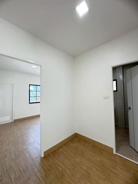 เสริมศิริ วิลเลจ ซ.รามอินทรา40 แยก8-7, Bangkok, รามอินทรา40, Nuan Chan, Bueng Kum, Bangkok, 4 Bedrooms, 180 sqm, Single Detached House For Sale, by ณัฐฌาพัชร์ ณิชากรอัมพร, 500197302 - DDproperty.com