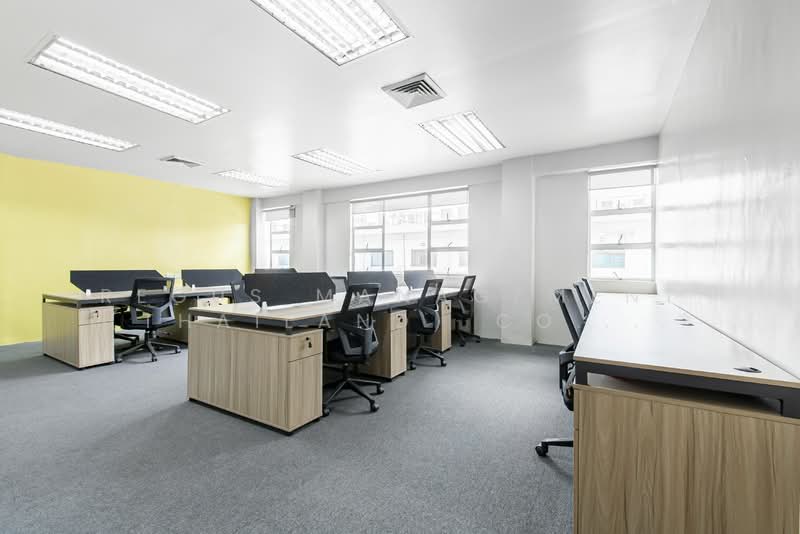 Regus Silom Complex, Bangkok, Silom Road, Bang Rak, Bangkok, , 633 sqm, Office Space For Rent, by IWG SERVICES (THAILAND) COMPANY LIMITED, 500197309 - DDproperty.com