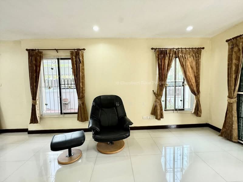 ให้เช่าบ้านเดี่ยว ม.เดอะทรี หนองยายบู่ ศรีราชา, Chon Buri (Pattaya), Nong - Kham, Si Racha, Chon Buri (Pattaya), 3 Bedrooms, 150 sqm, Single Detached House For Rent, by Dusit Saengfa, 500197326 - DDproperty.com