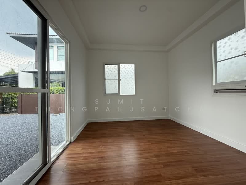 Mantana Kalapapruk-Wongwaen, Bangkok, 379 Kanchanaphisek Road, Lak Song, Bang Khae, Bangkok, 4 Bedrooms, 190 sqm, Single Detached House For Sale, by Sumit Thongpahusatcha, 500197337 - DDproperty.com