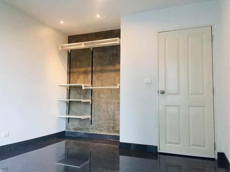 The Niche ID Ladprao-Wang Hin, Bangkok, 39 Lad Prao Wanghin Road, Lat Phrao, Lat Phrao, Bangkok, 1 Bedroom, 35 sqm, Condo For Rent, by Living Condo, 500197339 - DDproperty.com