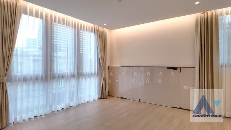 Private Swimming Pool 4 Bedrooms House for Rent in Sukhumvit, Bangkok near BTS Thong Lo (AA38256), Bangkok, Khlong Tan Nua, Watthana, Bangkok, 4 Bedrooms, 350 sqm, Single Detached House For Rent, by บริษัท แอคคอม เอเซีย จำกัด, 500197358 - DDproperty.com