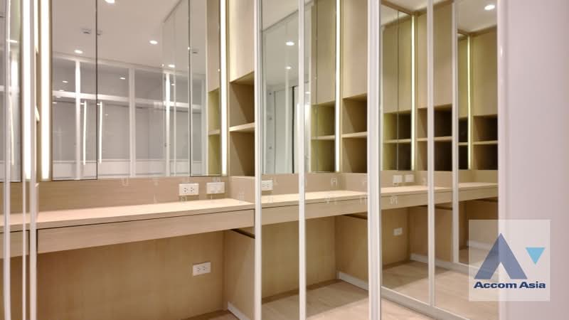 Private Swimming Pool 4 Bedrooms House for Rent in Sukhumvit, Bangkok near BTS Thong Lo (AA38256), กรุงเทพ, คลองตันเหนือ, วัฒนา, กรุงเทพ, 350 ตร.ม., บ้านเดี่ยว ให้เช่า, โดย บริษัท แอคคอม เอเซีย จำกัด, 500197358 - DDproperty.com