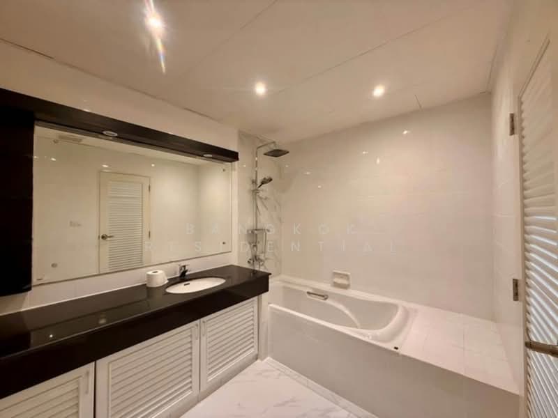 Liberty Park 2, Bangkok, 55 Soi Sukhumvit 11, Khlongtoei Nua, Watthana, Bangkok, 3 Bedrooms, 119 sqm, Condo For Rent, by Bangkok Residential, 500197364 - DDproperty.com