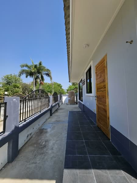 บ้านหลังปั้มปตท.โคกสูง2ห้องนอน2ห้องน้ำเนื้อที่100ตารางวาปล่อยเช่า13000ต่อเดือน, นครราชสีมา, จอหอ, เมืองนครราชสีมา, นครราชสีมา, 120 ตร.ม., บ้านเดี่ยว ให้เช่า, โดย พลิศภัสร์ โชคธนวีระกานต์, 500197368 - DDproperty.com