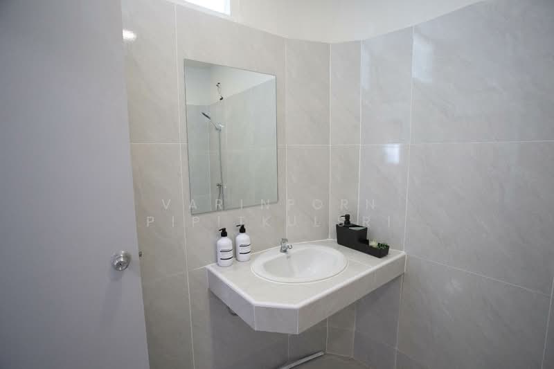 Thairong Tower, Bangkok, Phatthanakan Road, Suan Luang, Suan Luang, Bangkok, 1 Bedroom, 41 sqm, Condo For Sale, by Varinporn Pipitkulsri, 500197369 - DDproperty.com