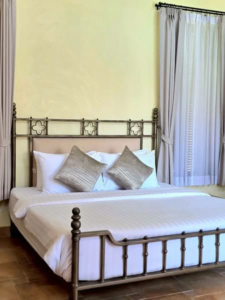 ขาย บ้านPool villa สไตล์ทัสคานี อิตาลี @เขาใหญ่ ทำเลดีใกล้ถ.ธนะรัชต์ กม.7 // 4นอน 4 น้ำ ราคา 23.9 ล, Nakhon Ratchasima, Nong Nam Sang, Pak Chong, Nakhon Ratchasima, 4 Bedrooms, 350 sqm, Single Detached House For Sale, by พลิศภัสร์ โชคธนวีระกานต์, 500197399 - DDproperty.com