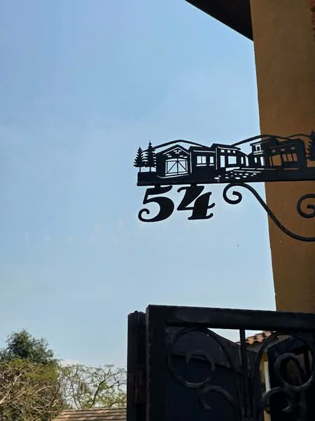 ขาย บ้านPool villa สไตล์ทัสคานี อิตาลี @เขาใหญ่ ทำเลดีใกล้ถ.ธนะรัชต์ กม.7 // 4นอน 4 น้ำ ราคา 23.9 ล, Nakhon Ratchasima, Nong Nam Sang, Pak Chong, Nakhon Ratchasima, 4 Bedrooms, 350 sqm, Single Detached House For Sale, by พลิศภัสร์ โชคธนวีระกานต์, 500197399 - DDproperty.com