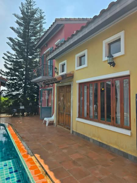 ขาย บ้านPool villa สไตล์ทัสคานี อิตาลี @เขาใหญ่ ทำเลดีใกล้ถ.ธนะรัชต์ กม.7 // 4นอน 4 น้ำ ราคา 23.9 ล, Nakhon Ratchasima, Nong Nam Sang, Pak Chong, Nakhon Ratchasima, 4 Bedrooms, 350 sqm, Single Detached House For Sale, by พลิศภัสร์ โชคธนวีระกานต์, 500197399 - DDproperty.com