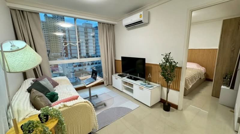 Chateau In Town Phaholyothin 11, Bangkok, Phaholyothin, Samsen Nai, Phaya Thai, Bangkok, 2 Bedrooms, 44 sqm, Condo For Sale, by Thanyalak Premputtiphan, 500197420 - DDproperty.com