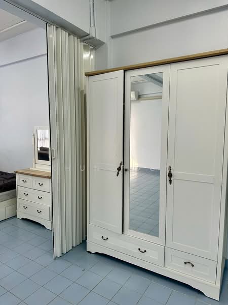 For Rent – 5.5-storey commercial building with a kitchen and beds in every room, located near BTS &, Samut Prakan, สุขุมวิท, Thepharak, Muang Samut Prakarn, Samut Prakan, , 365 sqm, Shophouse For Rent, by Khun Poon, 500197444 - DDproperty.com