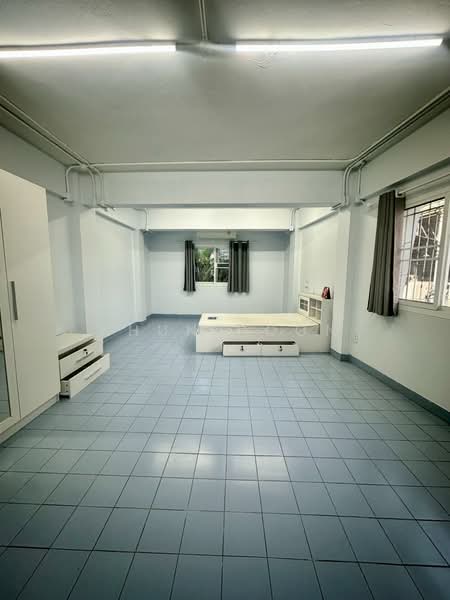 For Rent – 5.5-storey commercial building with a kitchen and beds in every room, located near BTS &, Samut Prakan, สุขุมวิท, Thepharak, Muang Samut Prakarn, Samut Prakan, , 365 sqm, Shophouse For Rent, by Khun Poon, 500197444 - DDproperty.com