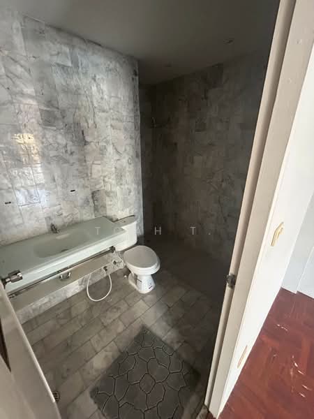 อาคารให้เช่า เอกมัย พระโขนง สุขุมวิท : Buildings for rent in Ekkamai, Phra Khanong, and Sukhumvit., กรุงเทพ, คลองตันเหนือ, วัฒนา, กรุงเทพ, 800 ตร.ม., ตึกแถว-อาคารพาณิชย์ ให้เช่า, โดย TOAH T., 500197445 - DDproperty.com