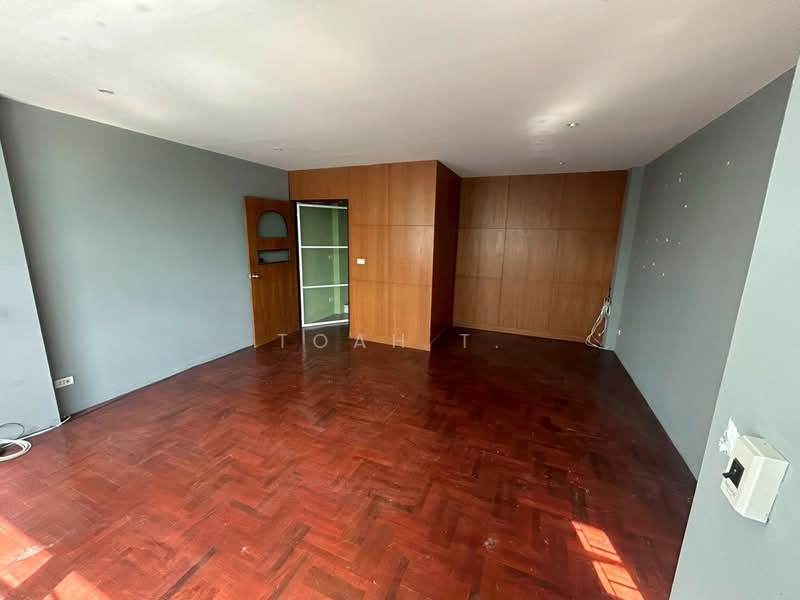 อาคารให้เช่า เอกมัย พระโขนง สุขุมวิท : Buildings for rent in Ekkamai, Phra Khanong, and Sukhumvit., กรุงเทพ, คลองตันเหนือ, วัฒนา, กรุงเทพ, 800 ตร.ม., ตึกแถว-อาคารพาณิชย์ ให้เช่า, โดย TOAH T., 500197445 - DDproperty.com