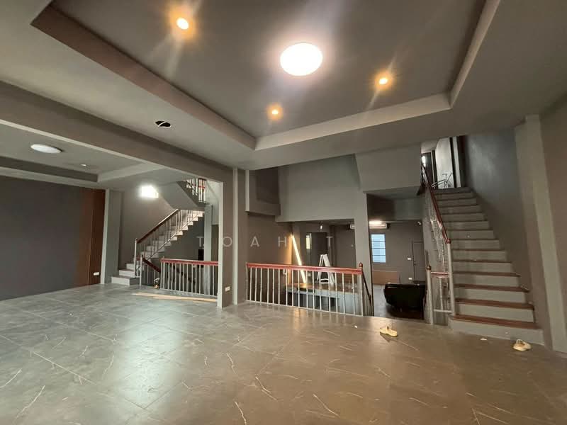 อาคารให้เช่า เอกมัย พระโขนง สุขุมวิท : Buildings for rent in Ekkamai, Phra Khanong, and Sukhumvit., กรุงเทพ, คลองตันเหนือ, วัฒนา, กรุงเทพ, 800 ตร.ม., ตึกแถว-อาคารพาณิชย์ ให้เช่า, โดย TOAH T., 500197445 - DDproperty.com