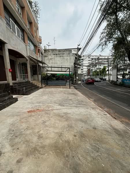 อาคารให้เช่า เอกมัย พระโขนง สุขุมวิท : Buildings for rent in Ekkamai, Phra Khanong, and Sukhumvit., กรุงเทพ, คลองตันเหนือ, วัฒนา, กรุงเทพ, 800 ตร.ม., ตึกแถว-อาคารพาณิชย์ ให้เช่า, โดย TOAH T., 500197445 - DDproperty.com