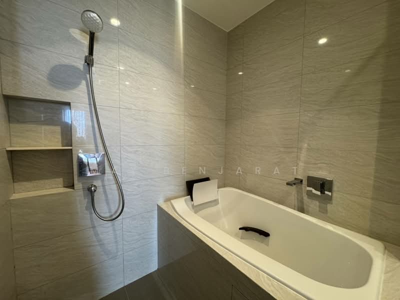 Maru Ekkamai 2, Bangkok, 70-5 Sukhumvit 63 Road, Phra Kanong Nua, Watthana, Bangkok, 2 Bedrooms, 60 sqm, Condo For Rent, by May Benjarat, 500197447 - DDproperty.com