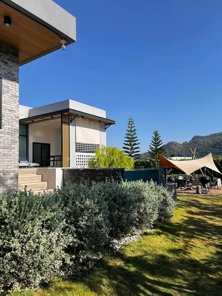 ขายบ้านเขาใหญ่ วิวสวย บรรยากาศดี พร้อมอยู่ ในทำเลดีวิวสวย ราคา 16.9 ล้านบาท 200ตรว., Nakhon Ratchasima, Nong Nam Sang, Pak Chong, Nakhon Ratchasima, 3 Bedrooms, 354 sqm, Villa For Sale, by พลิศภัสร์ โชคธนวีระกานต์, 500197456 - DDproperty.com