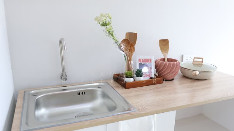 Lumpini Condo Town Ramintra-Laksi, Bangkok, 16 Ram Inthra Road, Anusaowari, Bang Khen, Bangkok, 1 Bedroom, 28 sqm, Condo For Sale, by Varinporn Pipitkulsri, 500197463 - DDproperty.com