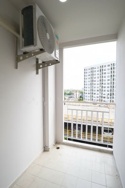 Lumpini Condo Town Ramintra-Laksi, Bangkok, 16 Ram Inthra Road, Anusaowari, Bang Khen, Bangkok, 1 Bedroom, 28 sqm, Condo For Sale, by Varinporn Pipitkulsri, 500197463 - DDproperty.com