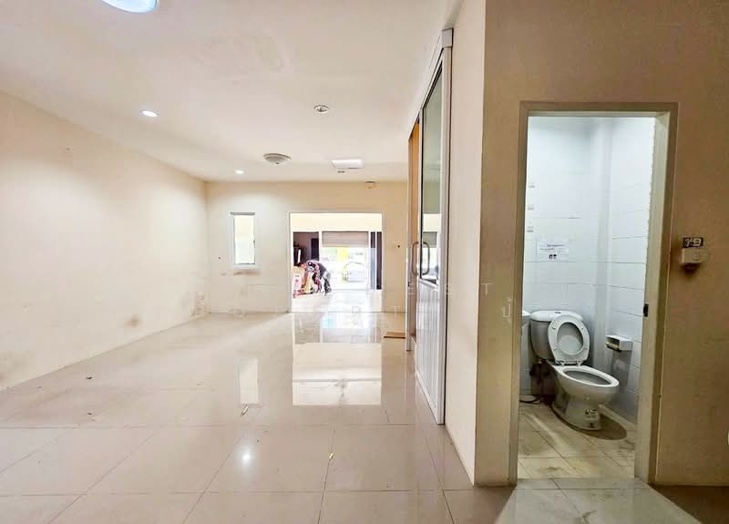 โครงการเดอะแกรนด์ สุขุมวิท (TheGrand Sukhumvit), Chon Buri (Pattaya), Huai Kapi, Muang Chon Buri, Chon Buri (Pattaya), 3 Bedrooms, 120 sqm, Townhouse For Sale, by The Best Property ปุ้ย, 500197466 - DDproperty.com