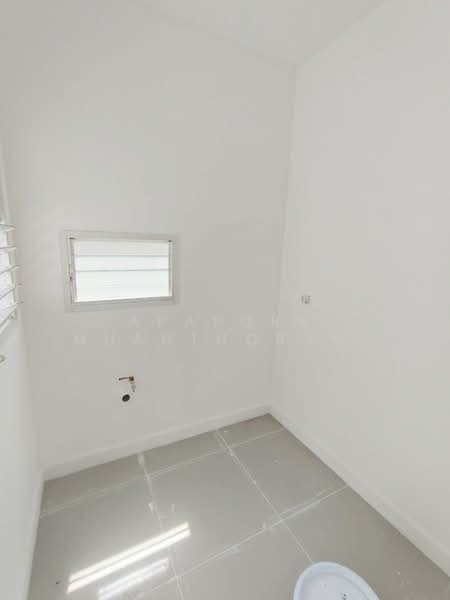 ขายบ้านเดี่ยว หมู่บ้านคณาสิริ ชัยพฤกษ์-วงแหวน ใกล้ MRT สายสีม่วง ราคาเพียง 4.79 ลบ, Nonthaburi, Bang Bua Thong, Nonthaburi, 4 Bedrooms, 125 sqm, Single Detached House For Sale, by Apaporn Muanthorani, 500197481 - DDproperty.com