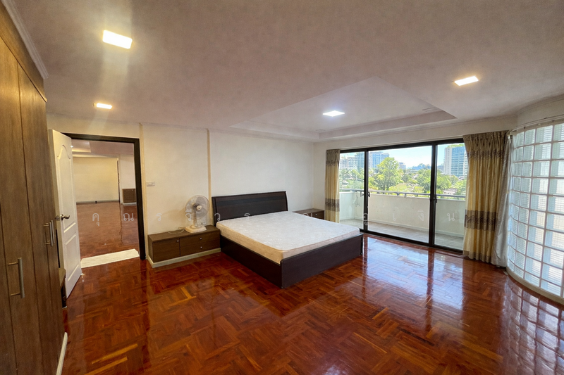 D.H.Grand Tower, Bangkok, Soi Prommit, Khlong Tan Nua, Watthana, Bangkok, 3 Bedrooms, 280 sqm, Condo For Rent, by คุณรวีวรรณ อู่เงิน, 500197510 - DDproperty.com