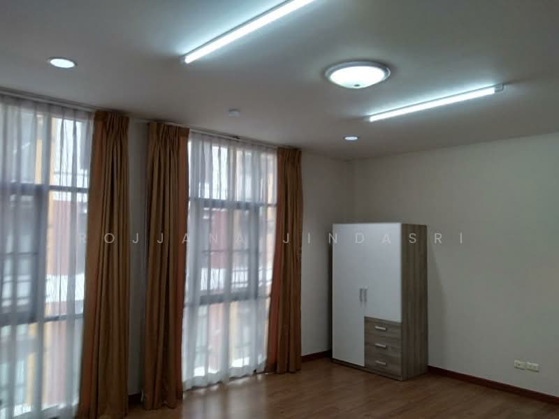 4-BR Townhouse, Bangkok, Bang Na Nuea, Bang Na, Bangkok, 4 Bedrooms, 175 sqm, Townhouse For Sale, by Rojjana Jindasri, 500197549 - DDproperty.com