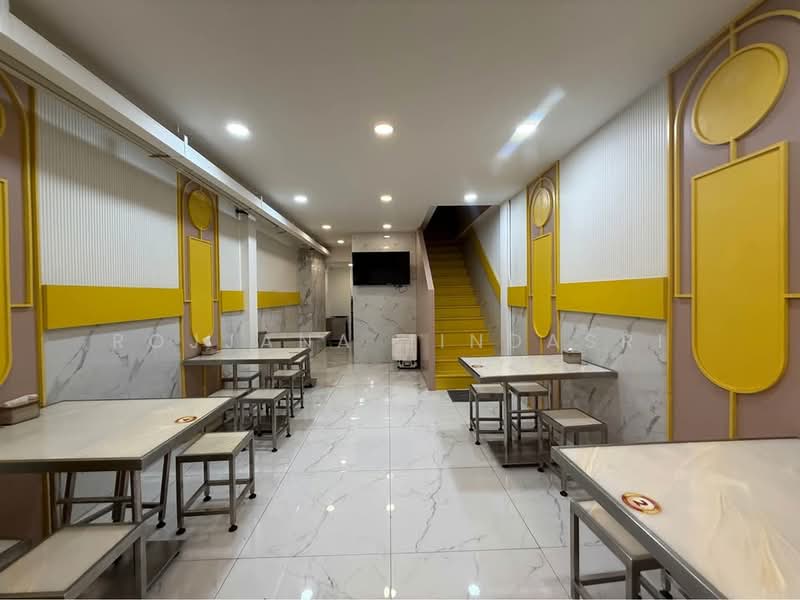 1-BR House, Bangkok, Pathum Wan, Pathum Wan, Bangkok, 1 Bedroom, 47 sqm, Single Detached House For Rent, by Rojjana Jindasri, 500197570 - DDproperty.com