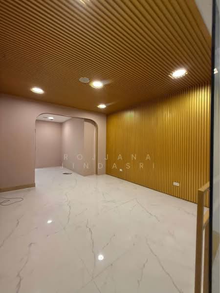 1-BR House, Bangkok, Pathum Wan, Pathum Wan, Bangkok, 1 Bedroom, 47 sqm, Single Detached House For Rent, by Rojjana Jindasri, 500197570 - DDproperty.com